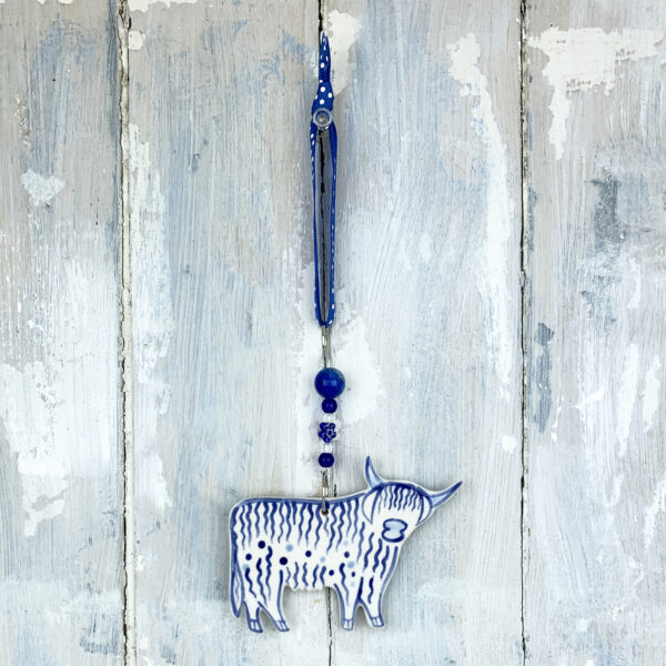 Highland Cow (Inveraray) — handmade ceramic decoration