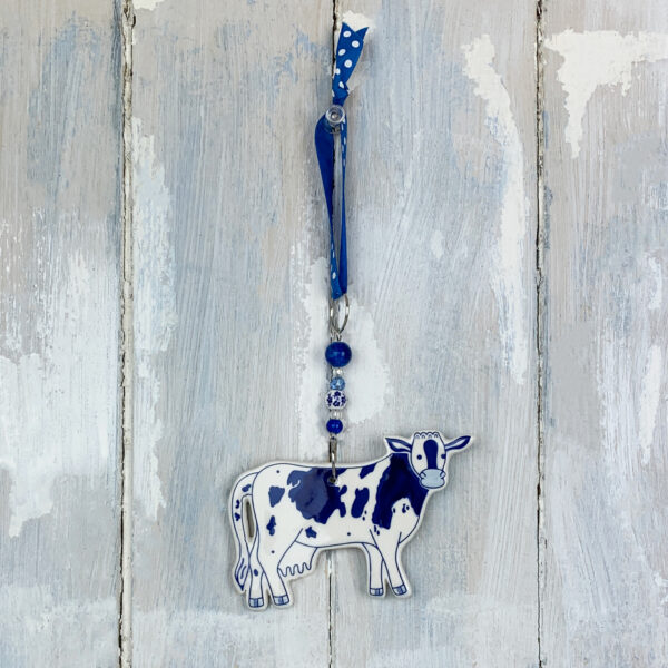 Hoogwegt Cow — handmade ceramic decoration