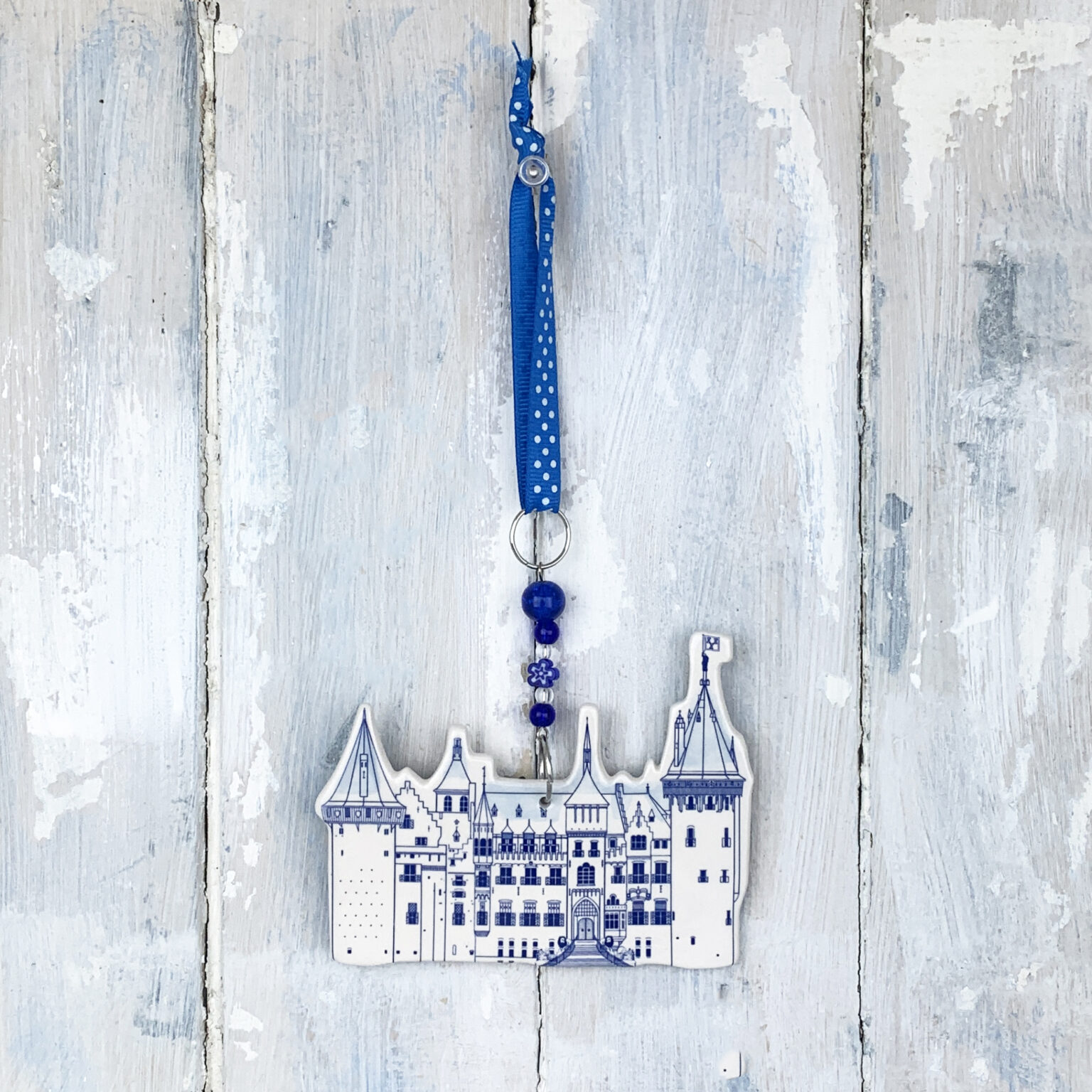 Kasteel de Haar — handmade ceramic decoration