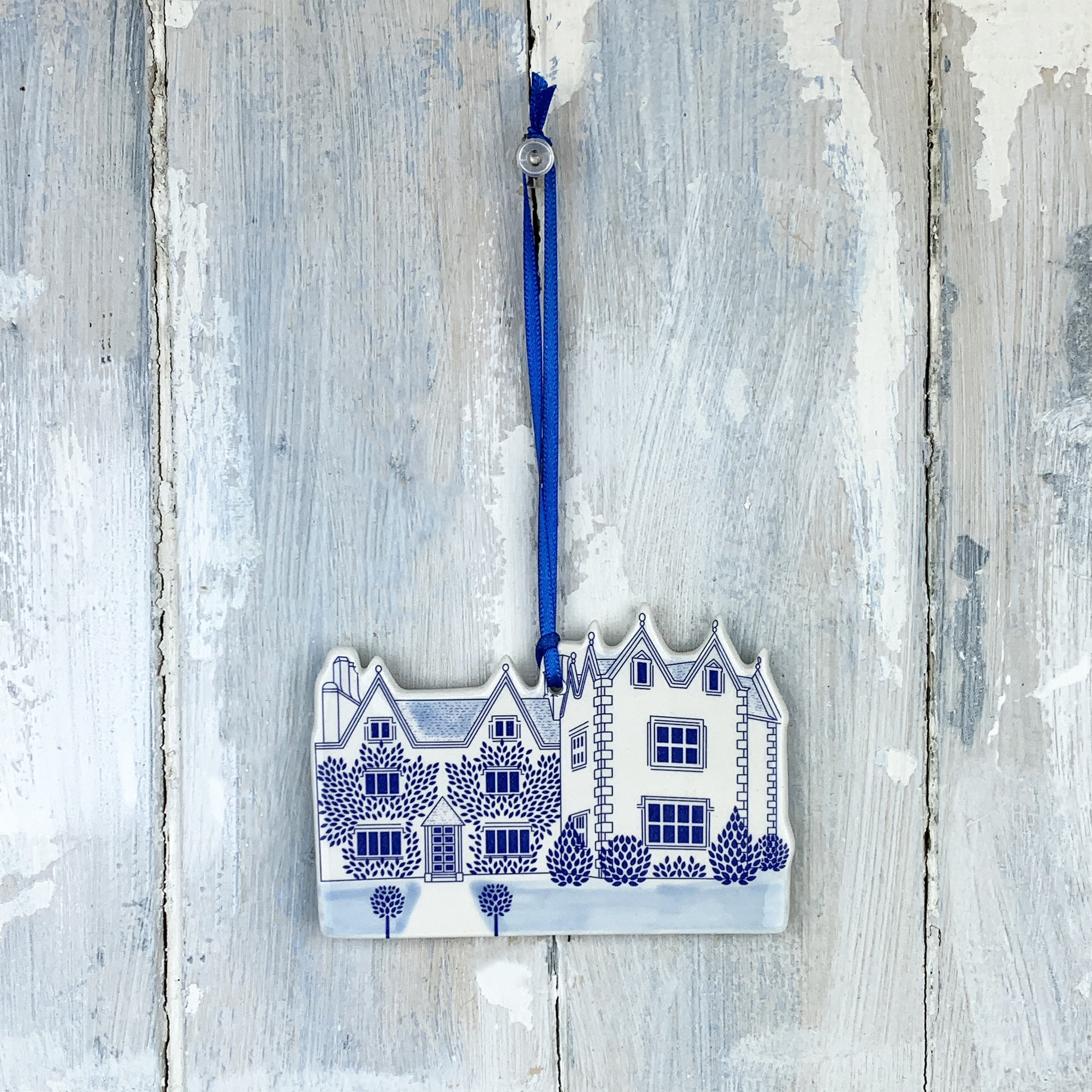Kelmscott Manor — handmade ceramic decoration