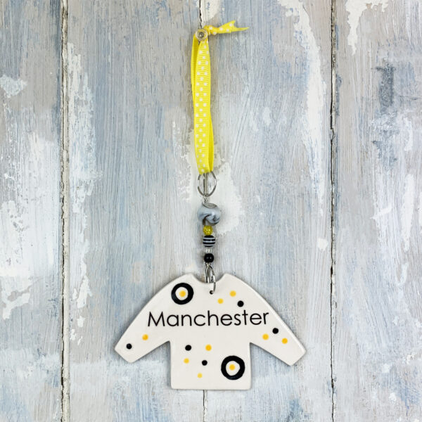 manchester-jumper view 2